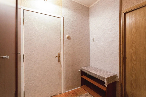 Продам трехкомнатную (3-комн.) квартиру, Адмирала Лазарева ул, 38, Москва г