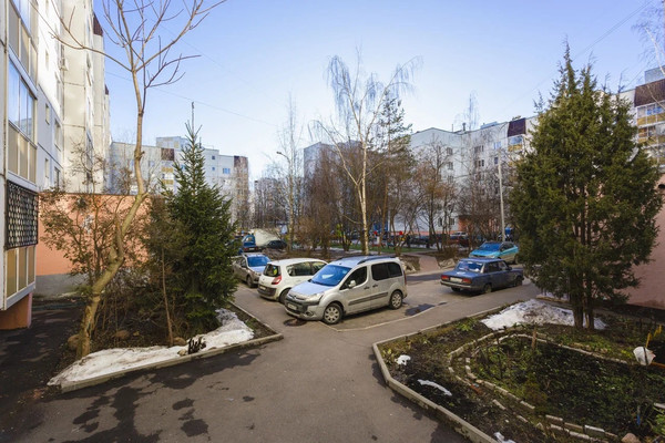 Продам трехкомнатную (3-комн.) квартиру, Адмирала Лазарева ул, 38, Москва г