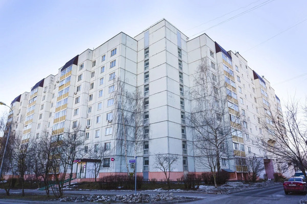 Продам трехкомнатную (3-комн.) квартиру, Адмирала Лазарева ул, 38, Москва г