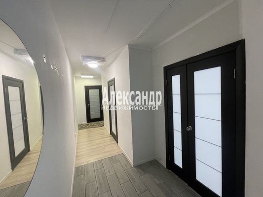 Продам двухкомнатную (2-комн.) квартиру, Екатерининская ул, 2, Мурино п