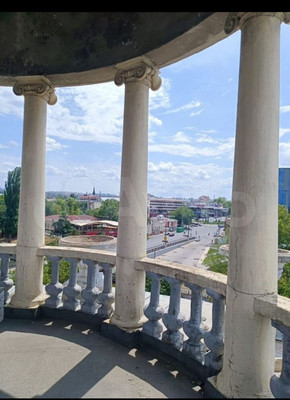 Продам двухкомнатную (2-комн.) квартиру, Кирова пр-кт, 56, Симферополь г