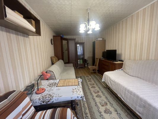 Продам комнату в 2-комн. квартире, Школьная ул, 20, Рогово п