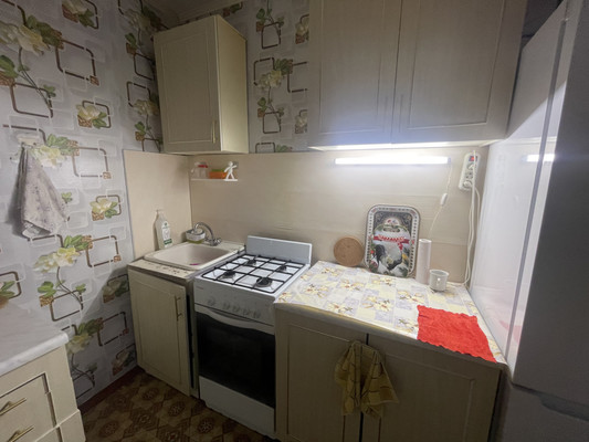 Продам комнату в 2-комн. квартире, Школьная ул, 20, Рогово п