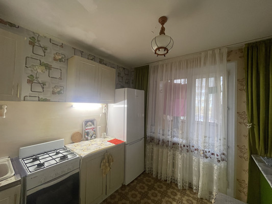 Продам комнату в 2-комн. квартире, Школьная ул, 20, Рогово п