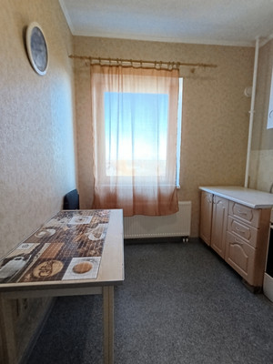 Продам однокомнатную (1-комн.) квартиру, Кутаисский пер, 2, Калининград г