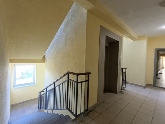 Продам однокомнатную (1-комн.) квартиру, Кутаисский пер, 2, Калининград г