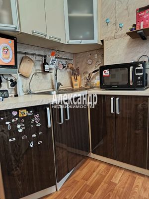 Продам однокомнатную (1-комн.) квартиру, Науки пр-кт, 44, Санкт-Петербург г