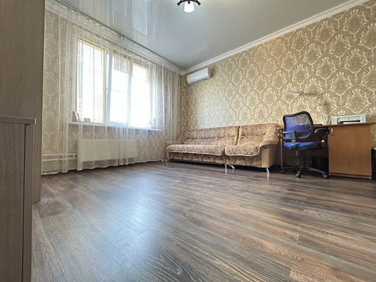 Продам однокомнатную (1-комн.) квартиру, Скачкова ул, 54к183, Ростов-на-Дону г