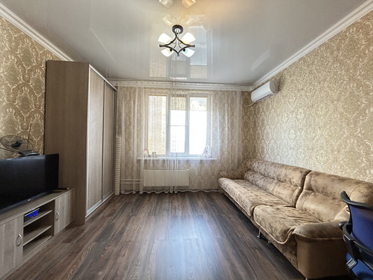 Продам однокомнатную (1-комн.) квартиру, Скачкова ул, 54к183, Ростов-на-Дону г