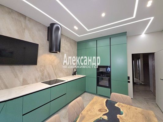 Продам трехкомнатную (3-комн.) квартиру, Обуховской Обороны пр-кт, 70к4, Санкт-Петербург г