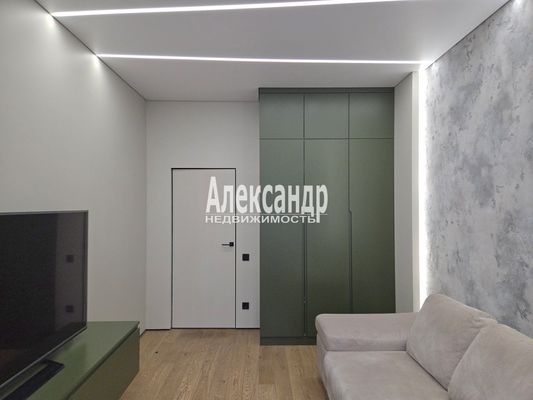 Продам трехкомнатную (3-комн.) квартиру, Обуховской Обороны пр-кт, 70к4, Санкт-Петербург г