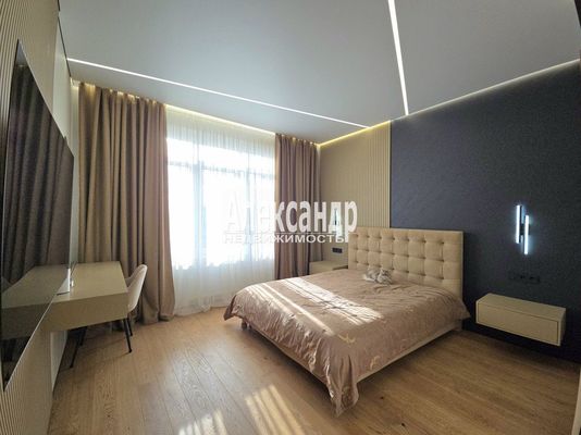 Продам трехкомнатную (3-комн.) квартиру, Обуховской Обороны пр-кт, 70к4, Санкт-Петербург г