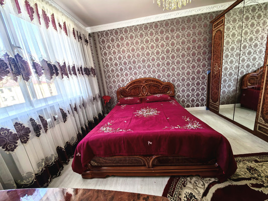 Продам трехкомнатную (3-комн.) квартиру, Баксанское ш, 45, Чегем г