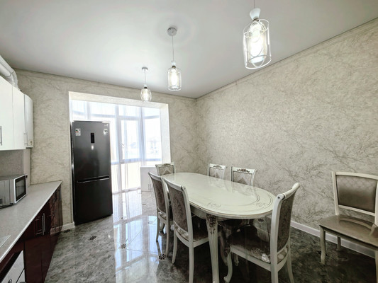 Продам трехкомнатную (3-комн.) квартиру, Баксанское ш, 45, Чегем г