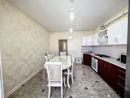 Продам трехкомнатную (3-комн.) квартиру, Баксанское ш, 45, Чегем г