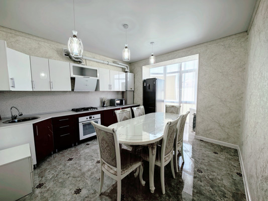Продам трехкомнатную (3-комн.) квартиру, Баксанское ш, 45, Чегем г