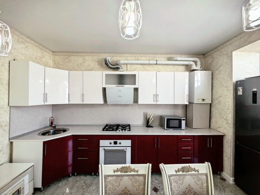 Продам трехкомнатную (3-комн.) квартиру, Баксанское ш, 45, Чегем г