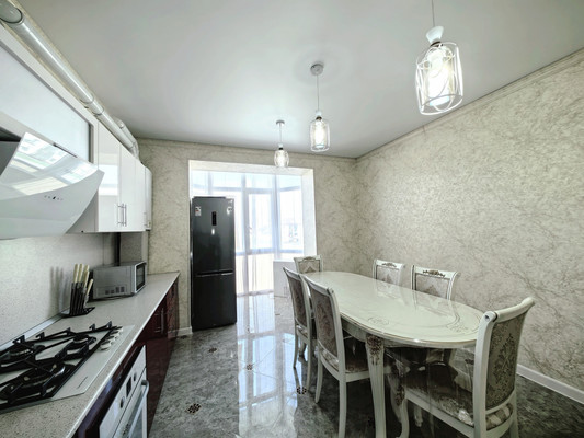 Продам трехкомнатную (3-комн.) квартиру, Баксанское ш, 45, Чегем г