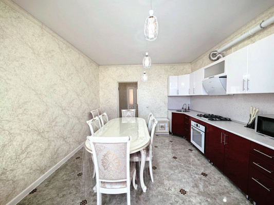 Продам трехкомнатную (3-комн.) квартиру, Баксанское ш, 45, Чегем г
