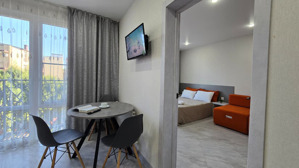 Продам однокомнатную (1-комн.) квартиру, Ангарский пер, 11, Витязево с