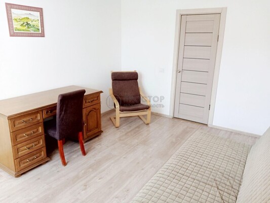 Продам многокомнатную квартиру, Красногорский б-р, 24, Красногорск г