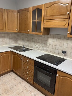 Продам двухкомнатную (2-комн.) квартиру, Николая Химушина ул, 23, Москва г