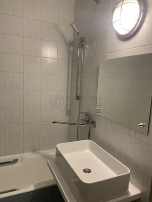 Продам двухкомнатную (2-комн.) квартиру, Николая Химушина ул, 23, Москва г