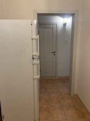 Продам двухкомнатную (2-комн.) квартиру, Николая Химушина ул, 23, Москва г