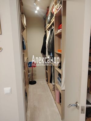 Продам однокомнатную (1-комн.) квартиру, Пограничная (Сертолово-1 мкр.) ул, 4к2, Сертолово г