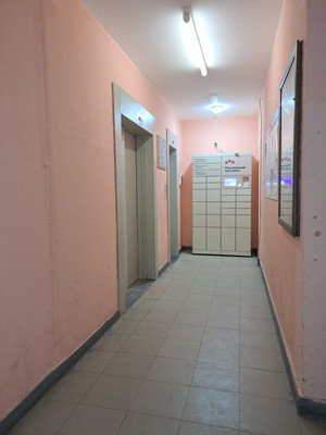 Продам трехкомнатную (3-комн.) квартиру, Нагатинский б-р, 6, Москва г