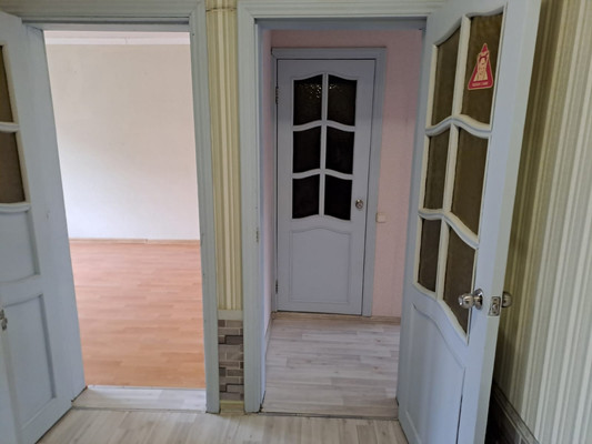 Продам трехкомнатную (3-комн.) квартиру, Нагатинский б-р, 6, Москва г