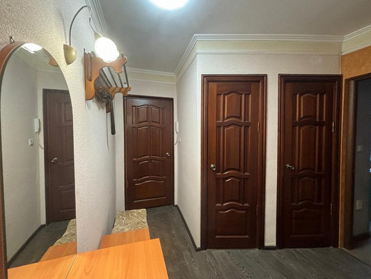 Продам двухкомнатную (2-комн.) квартиру, 14, Мещерское п