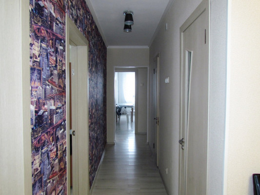 Продам трехкомнатную (3-комн.) квартиру, Земская ул, 16, Чехов г