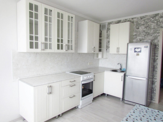 Продам трехкомнатную (3-комн.) квартиру, Земская ул, 16, Чехов г