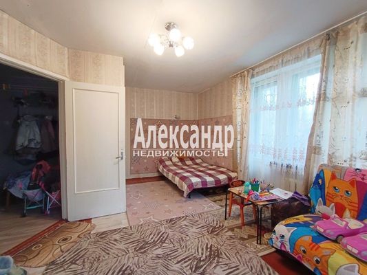 Продам однокомнатную (1-комн.) квартиру, Офицерская ул, 6, Глебычево п