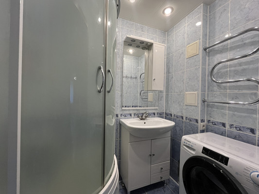 Продам двухкомнатную (2-комн.) квартиру, Краевая ул, 259, Барнаул г