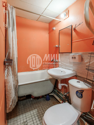 Продам однокомнатную (1-комн.) квартиру, Матроса Железняка б-р, 35, Москва г