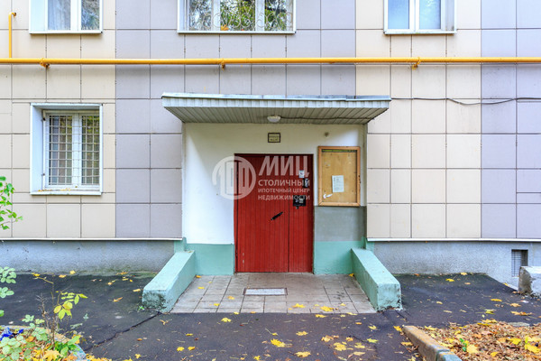 Продам однокомнатную (1-комн.) квартиру, Матроса Железняка б-р, 35, Москва г