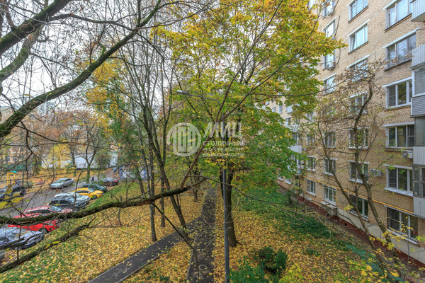 Продам однокомнатную (1-комн.) квартиру, Матроса Железняка б-р, 35, Москва г