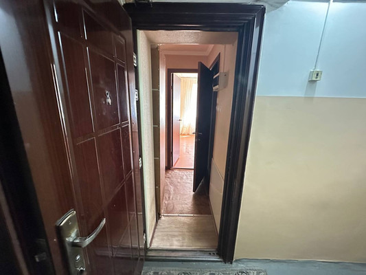 Сдам двухкомнатную (2-комн.) квартиру, 1 мкр, 44, Кропоткин г