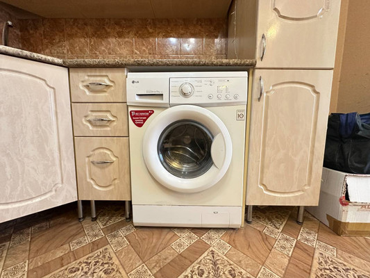 Сдам двухкомнатную (2-комн.) квартиру, 1 мкр, 44, Кропоткин г