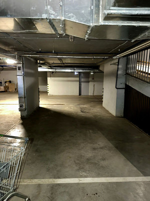 Продам машиноместо 22 м2, Туганлык ул, 5а, Казань г