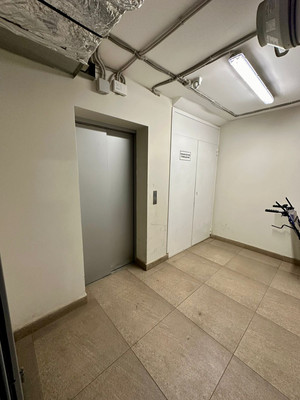 Продам машиноместо 22 м2, Туганлык ул, 5а, Казань г