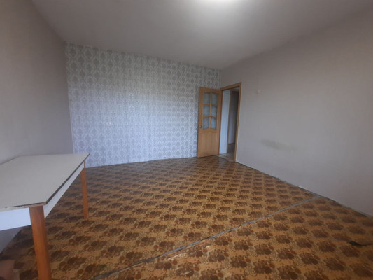 Продам трехкомнатную (3-комн.) квартиру, Баумана ул, 192, Иркутск г