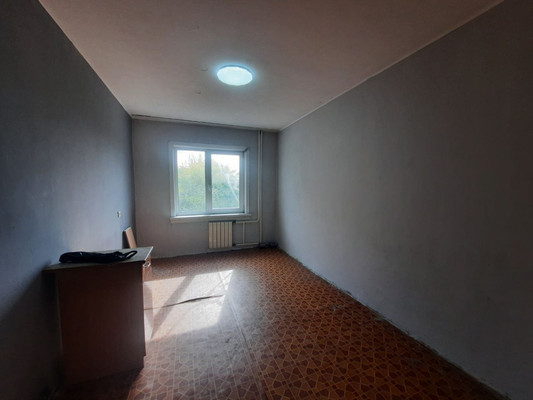 Продам трехкомнатную (3-комн.) квартиру, Баумана ул, 192, Иркутск г