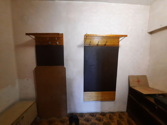 Продам трехкомнатную (3-комн.) квартиру, Баумана ул, 192, Иркутск г