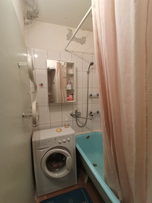 Продам двухкомнатную (2-комн.) квартиру, Полярный Круг ул, 9, Мурманск г