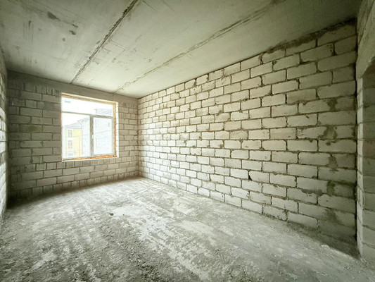 Продам трехкомнатную (3-комн.) квартиру, Головко ул, 200, Нальчик г