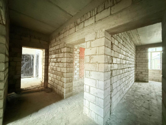 Продам трехкомнатную (3-комн.) квартиру, Головко ул, 200, Нальчик г