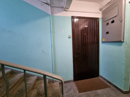 Продам трехкомнатную (3-комн.) квартиру, Медведева ул, 73, Брянск г